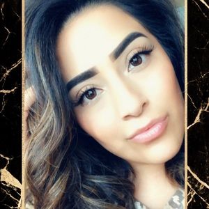 Meet your Posher, Vicky